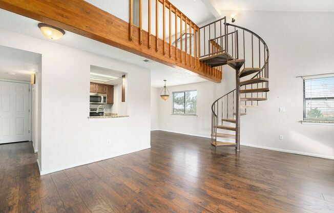 Charming 2 Bed, 2 Bath Condo with Loft in Aurora, CO
