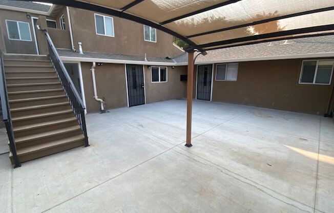 1501 Pomona Ave