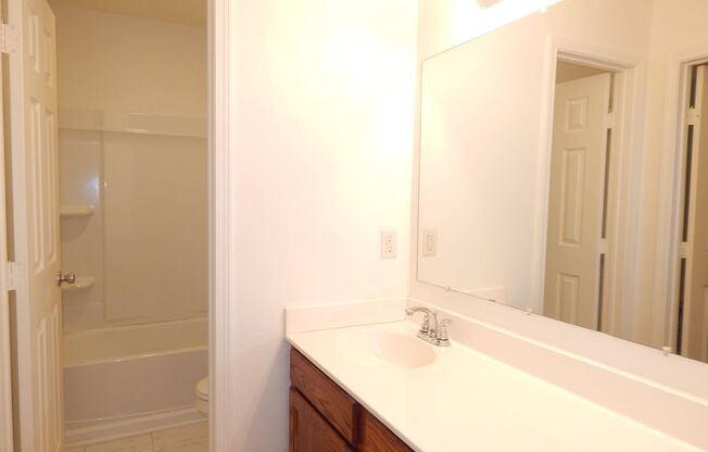 2 beds, 1 bath, $1,450