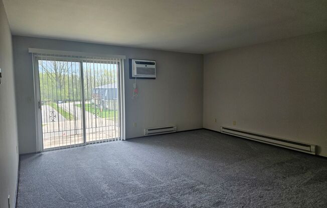 1315 Meadowcreek Dr.