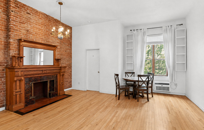 110 W 71 ST