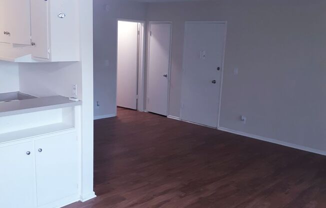 1 bed, 1 bath, $1,795, Unit 35