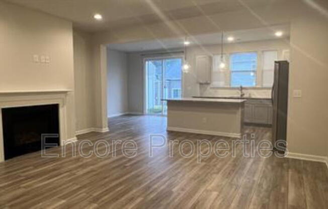 767 Creekway Dr