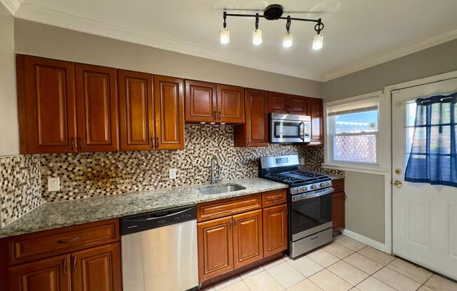 Charming 3BR/2BA Townhome in Stonewood, MD!