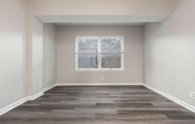 2 beds, 2 baths, $895, Unit 222