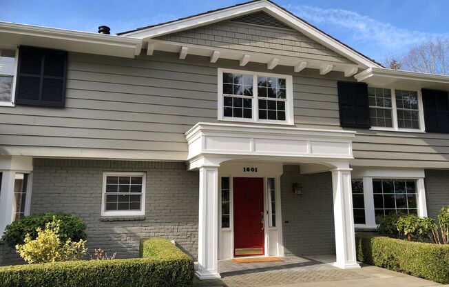 Elegant and Luxury home in Medina, 5 bedrooms, 3.25 baths with 3 car garage