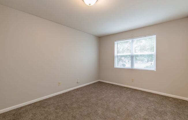 1 bed, 1 bath, 750 sqft, $1,110, Unit B-02