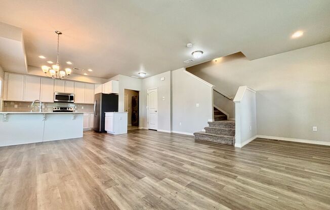Beautiful 3 bed, 3 bath Townhome in West Windsor!