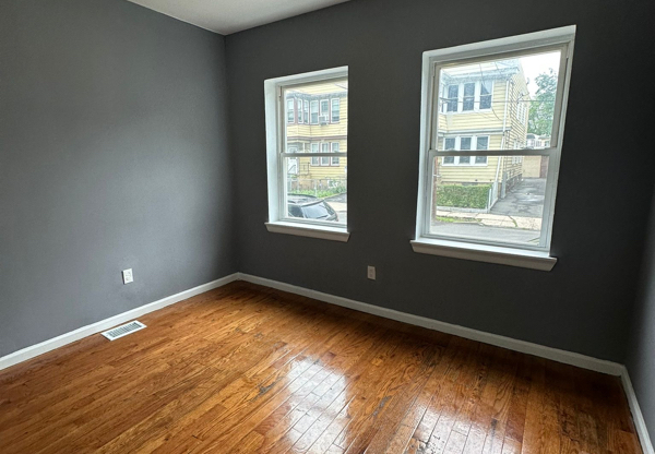 49 BROOKDALE AVE