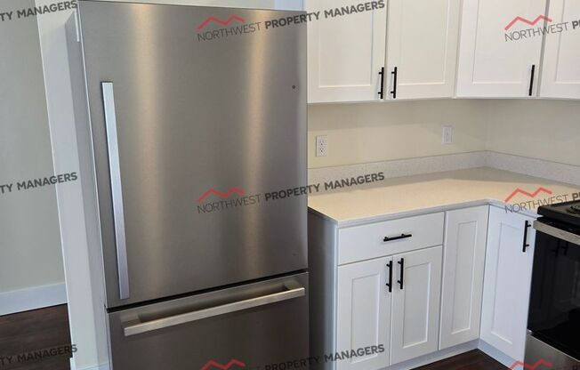 R313 - Cascade School Apts.