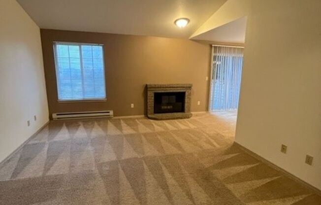 1 bed, 1 bath, 800 sqft, $1,635, Unit 1231