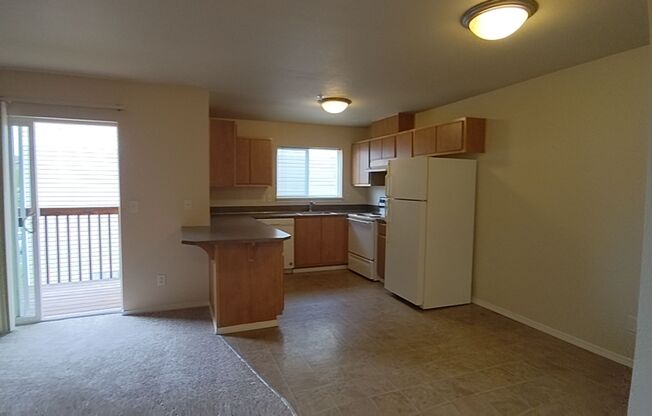 2 beds, 2 baths, 994 sqft, $1,495, Unit A201