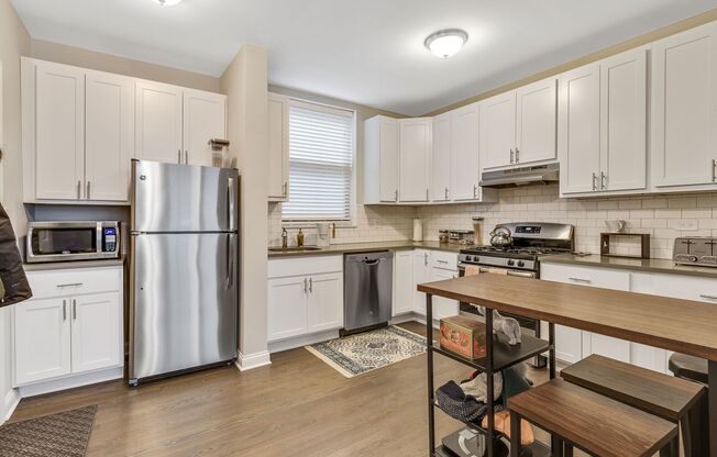 3925-33 N. Keeler