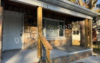 2 beds, 1 bath, $1,199