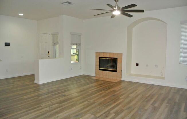 4Bed/2.5Bath Home in the Brisbane complex~ Brisbane