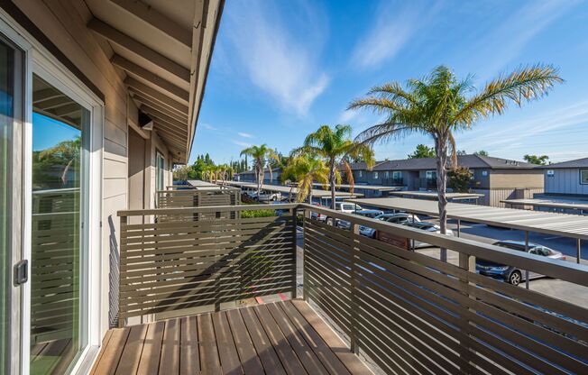 2 beds, 1 bath, 760 sqft, $1,825