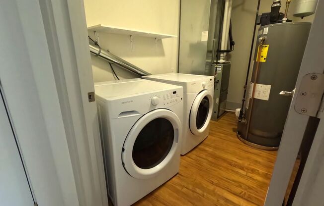 2 beds, 1 bath, 1,150 sqft, $2,595, Unit 1432-309