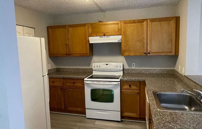 3 beds, 2 baths, 1,217 sqft, $2,300, Unit 11443 NW 35 St