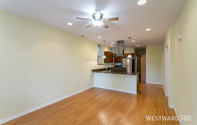 1546 N MOHAWK