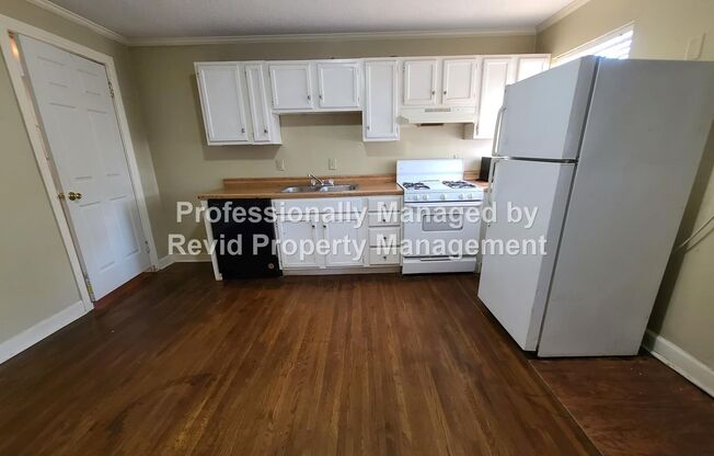 1 bed, 1 bath, $725, Unit 56 # 2