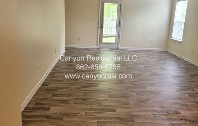 Beautiful 3b Room!Move in ready!