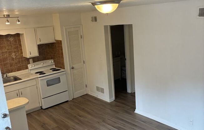 Pinecroft Apartments