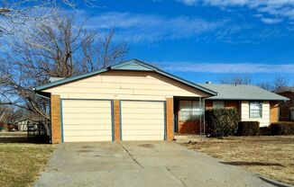 1017 SW 3rd  - Moore, OK