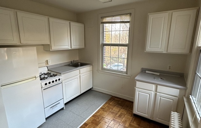 2824 Devonshire Place, NW