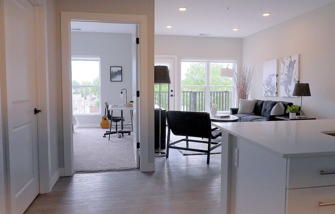 1 bed, 1 bath, 1,081 sqft, $1,550, Unit 1179-101