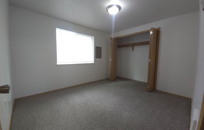 2 beds, 1 bath, 875 sqft, $1,450, Unit 127-58
