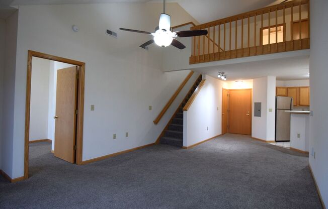 3 beds, 2 baths, 1,380 sqft, $2,345, Unit 8126-306