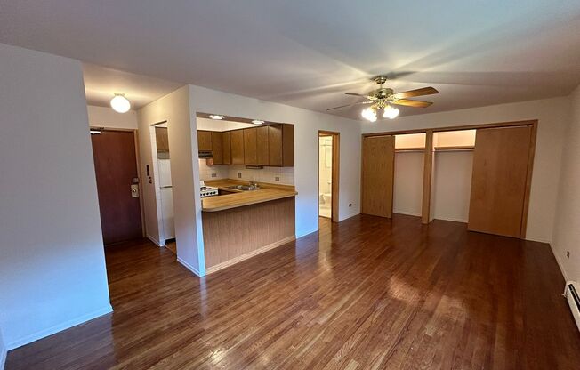 Studio, 1 bath, 450 sqft, $1,665, Unit 531-411
