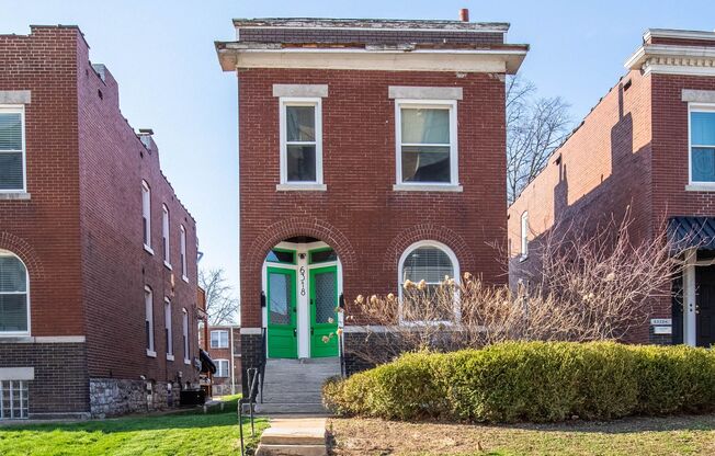 Charming Duplex in Dogtown