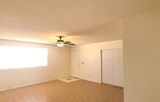 2 Bed 1 Bath Spacious Gold Canyon Apartment