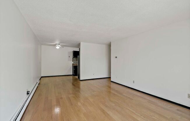 2 beds, 2 baths, 1,060 sqft, $1,200, Unit 7720-202