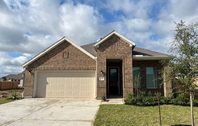 Charming 4BR Brand New House in League City