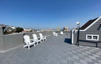 3175 Mission St,