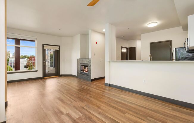 1 bed, 1 bath, 780 sqft, $2,695, Unit 208