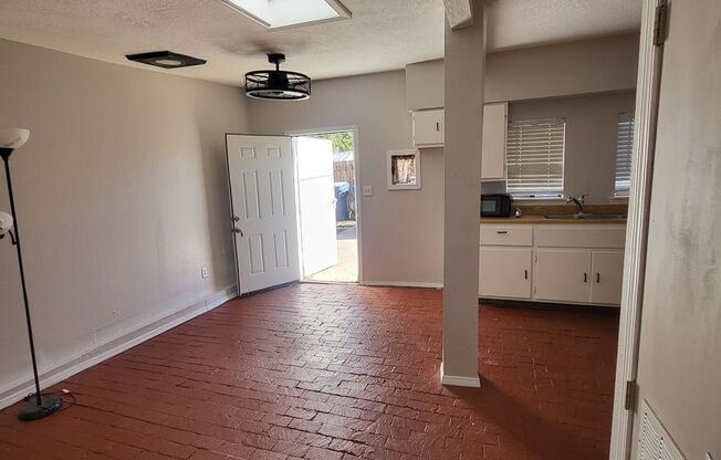 Detached Guest Studio near UNM/CNM