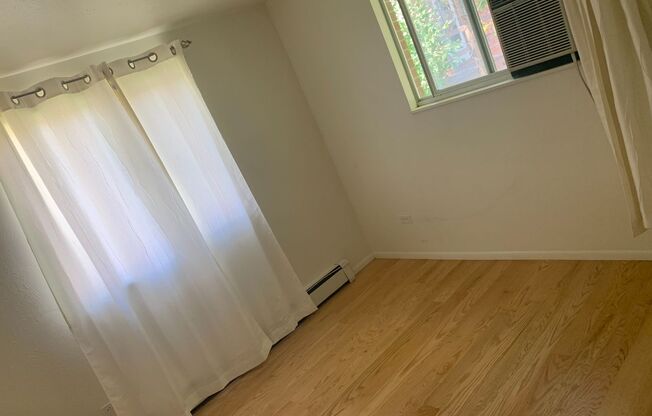 2 beds, 1 bath, 750 sqft, $1,500