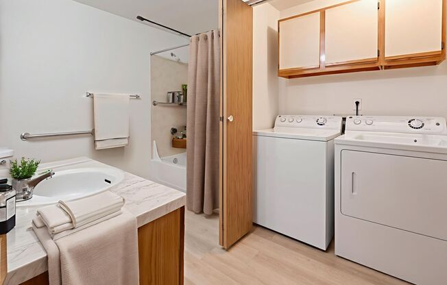 1 bed, 1 bath, 657 sqft, $1,649, Unit C206