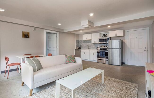 2 beds, 2 baths, 886 sqft, $1,793, Unit 604