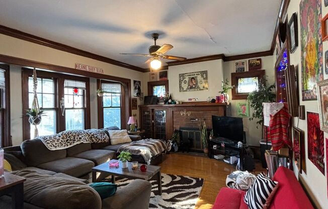 2935-37 N. Downer Ave.