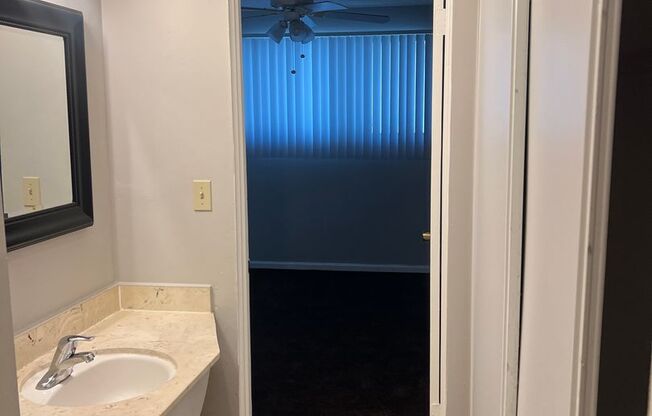 2 beds, 1 bath, 682 sqft, $2,195, Unit 1920-310