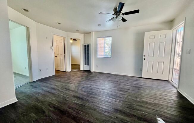 4018 - 4020  Swift Ave