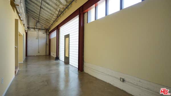 922 W 23 ST