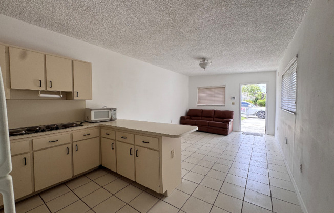 7625 SW 21 TER