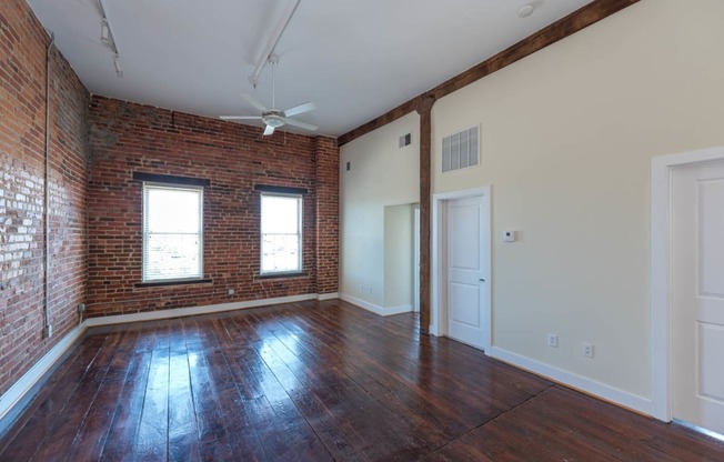 Vacant Living Area at Mayton Transfer Lofts, Petersburg, 23803