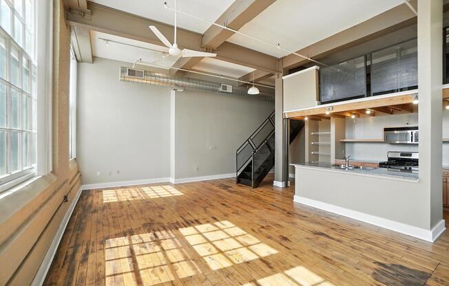 1 bed, 1 bath, 943 sqft, $1,424, Unit 3301-103