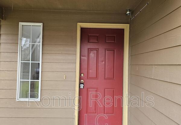 9703 NE TENNY CRK DR